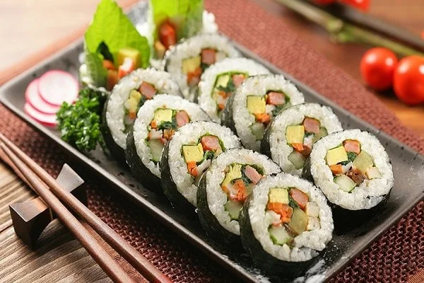 Cơm cuộn Hàn Quốc (Kimbap)